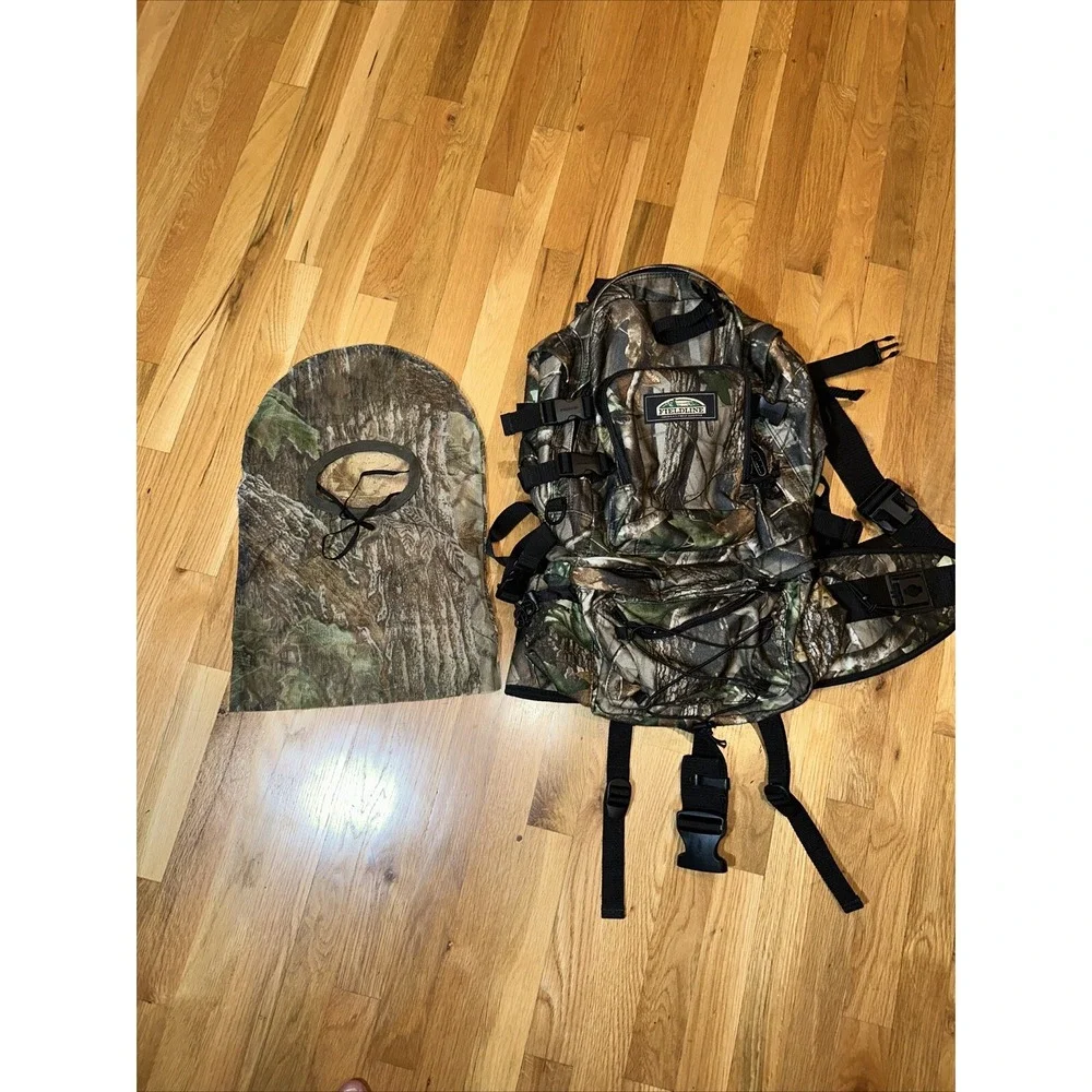Realtree Unisex Hunting Backpack Fannypack Rifle Holder Pouch Large Camo Camping